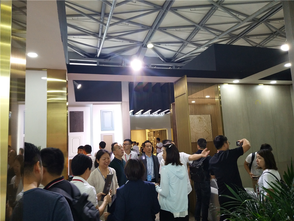 2019年上海厨卫展圆满落幕 欧亿6载誉而归(图2) 2019年上海厨卫展圆满落幕 欧亿6载誉而归(图2)